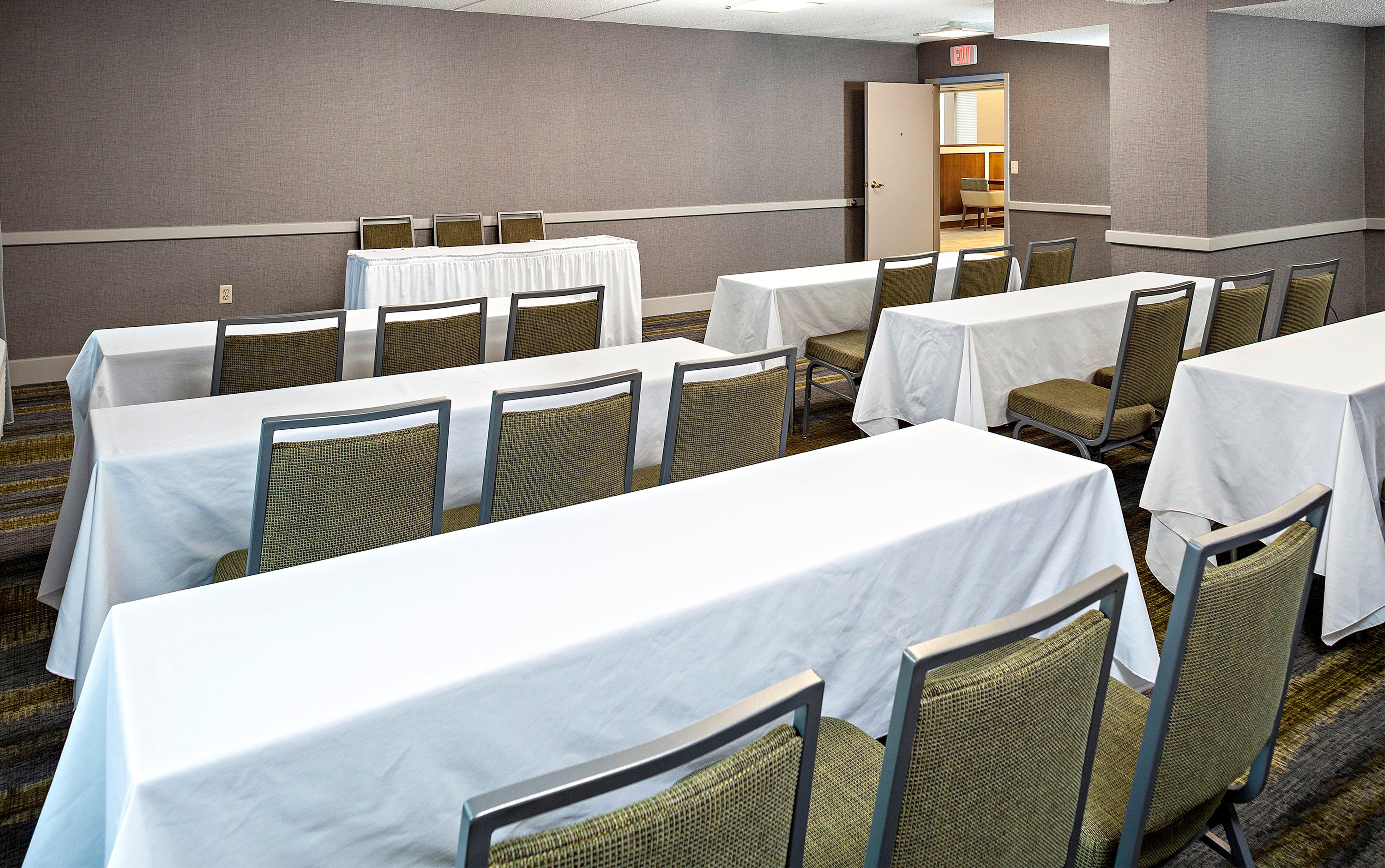 Holiday Inn Salem By Ihg Екстериор снимка