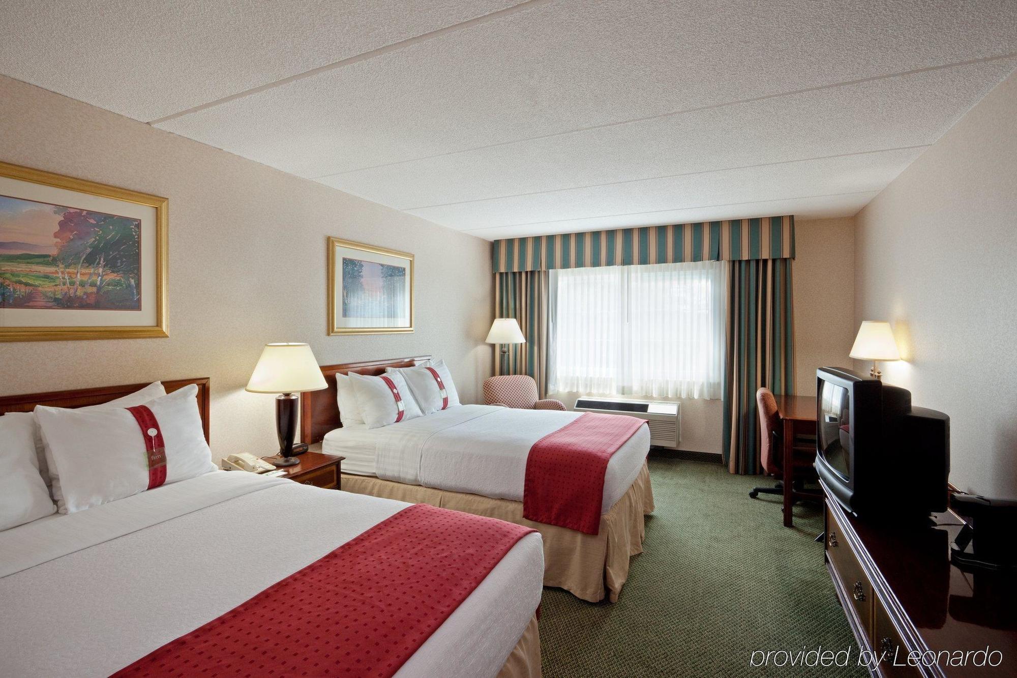 Holiday Inn Salem By Ihg Стая снимка