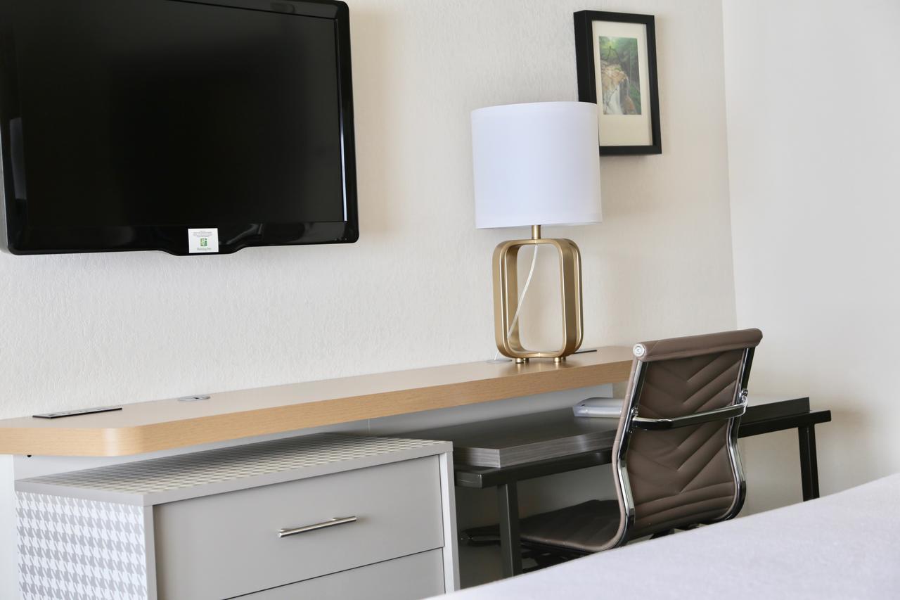 Holiday Inn Salem By Ihg Екстериор снимка